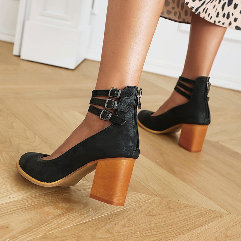 Shoeswoon Vintage Three Buckle Straps Closed Toe Chunky Heels
