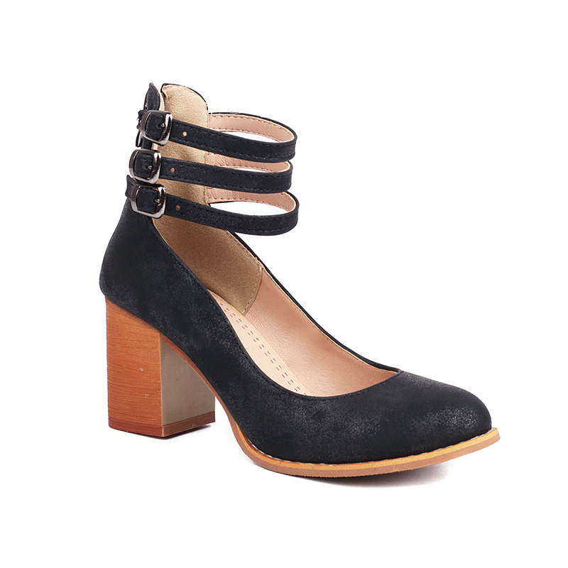 Shoeswoon Vintage Three Buckle Straps Closed Toe Chunky Heels