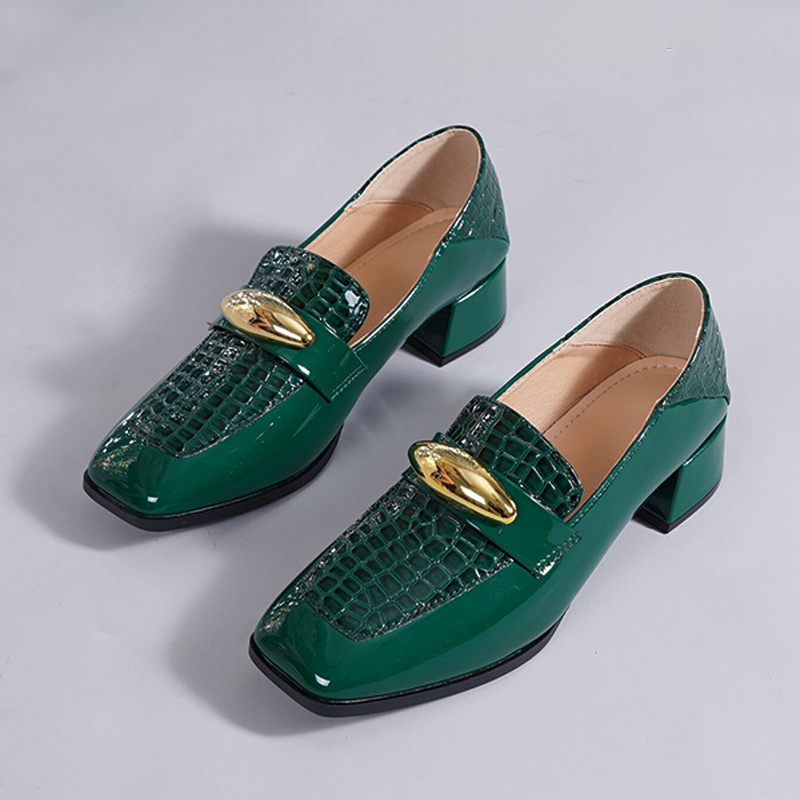 Shoeswoon Retro Glossy Green Slip‑On Gold Hardware Mid‑Heel Fashion Women Loafer Pumps