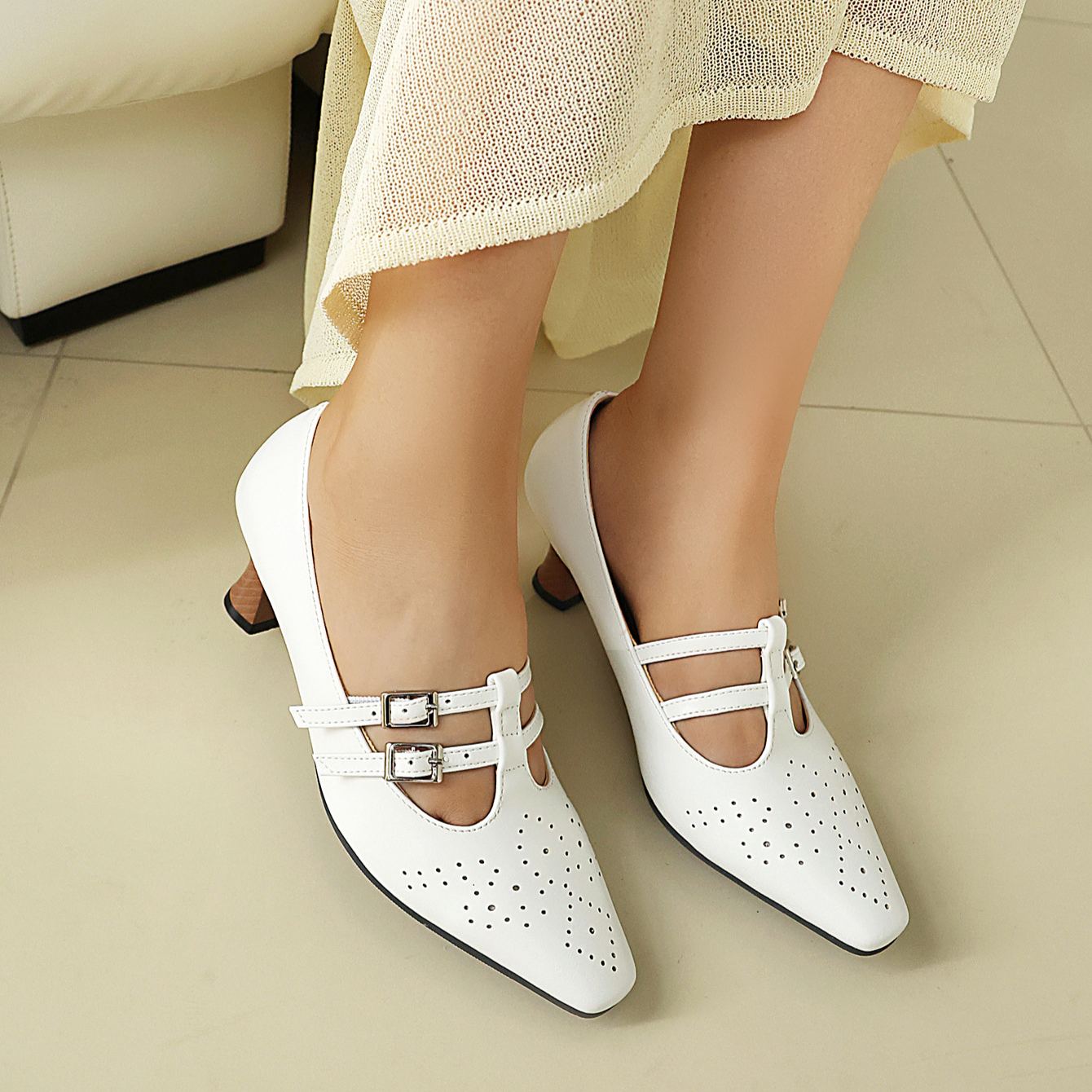 Shoeswoon Vintage T‑Bar Mary Janes Cutout Perforation Adjustable Buckle Mid Heel Shoes