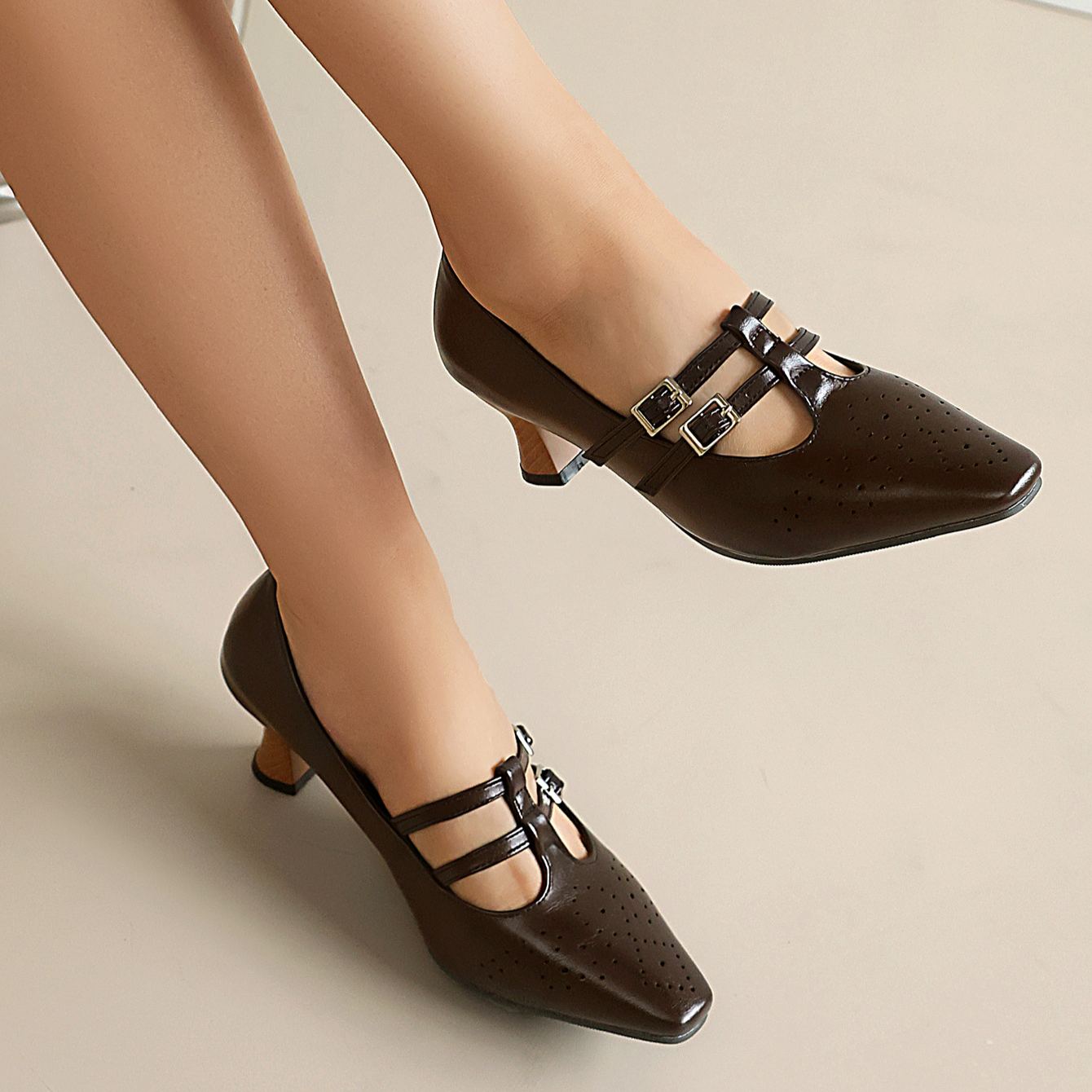 Shoeswoon Vintage T‑Bar Mary Janes Cutout Perforation Adjustable Buckle Mid Heel Shoes