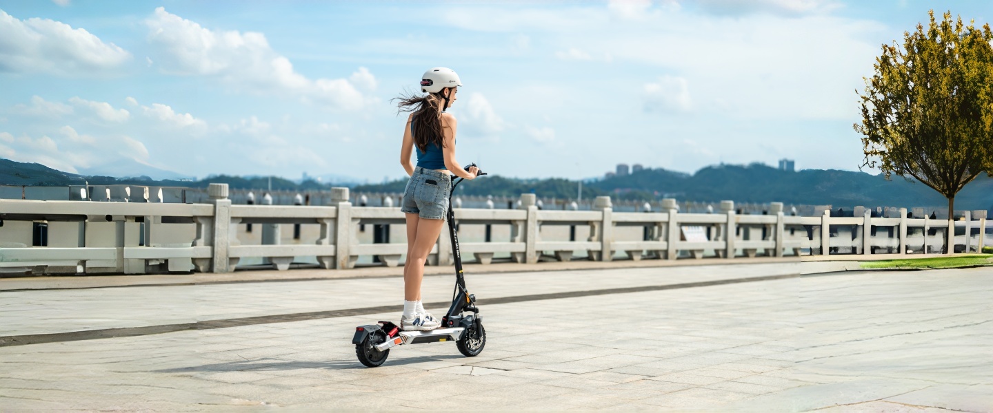 Summer Battery Care: How to Protect Your KuKirin Scooter in Hot Weather