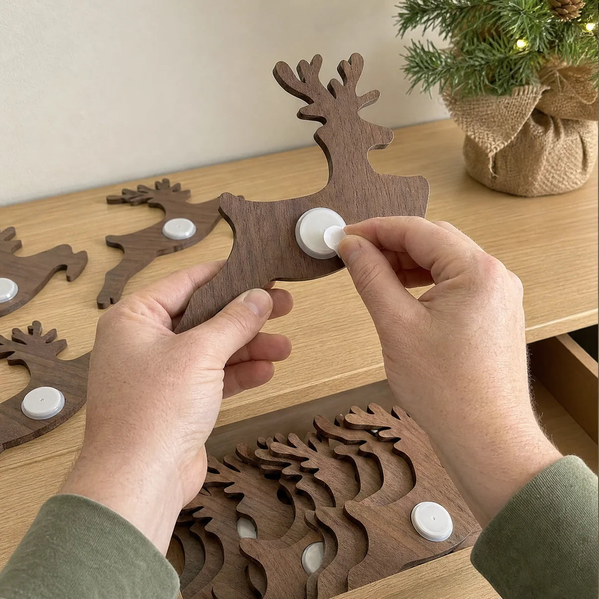 Christmas Reindeer LED Wall Light – Santa’s Sleigh Holiday Decoration