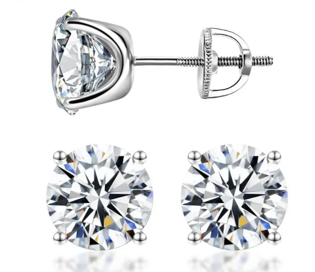 2026 HOT SALE🥳💞50K+ SOLD!✨🔥Hot Sale💎Classic Four-Prong Moissanite Earrings