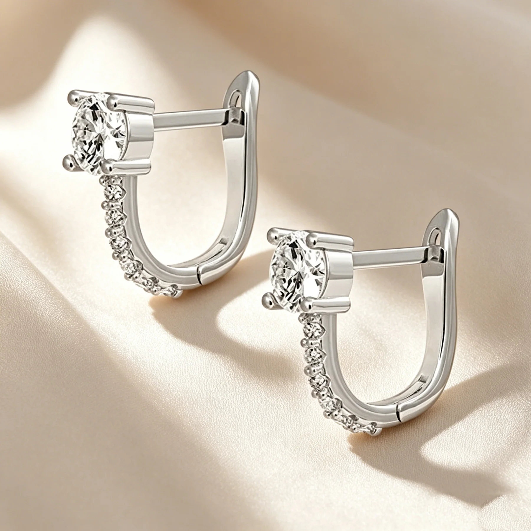 💎4-Prong Round Drop Huggie Earrings