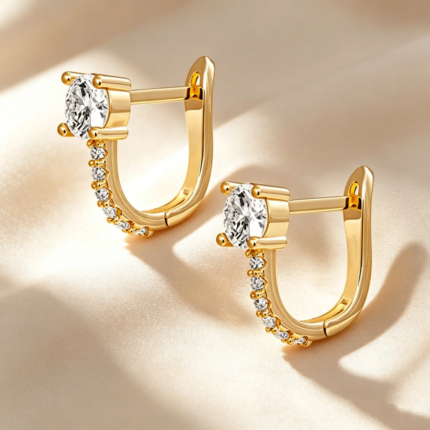💎4-Prong Round Drop Huggie Earrings