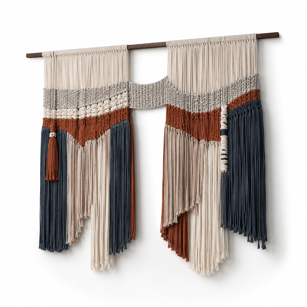 Tapiz de macramé bohemio en beige, naranja y azul-RALMOVIEL