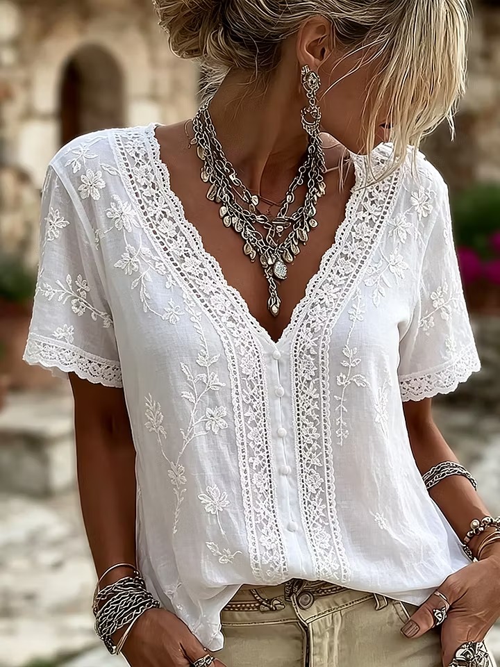 Women's White Floral Lace Art Cotton Linen V-Neck Short Sleeved Top