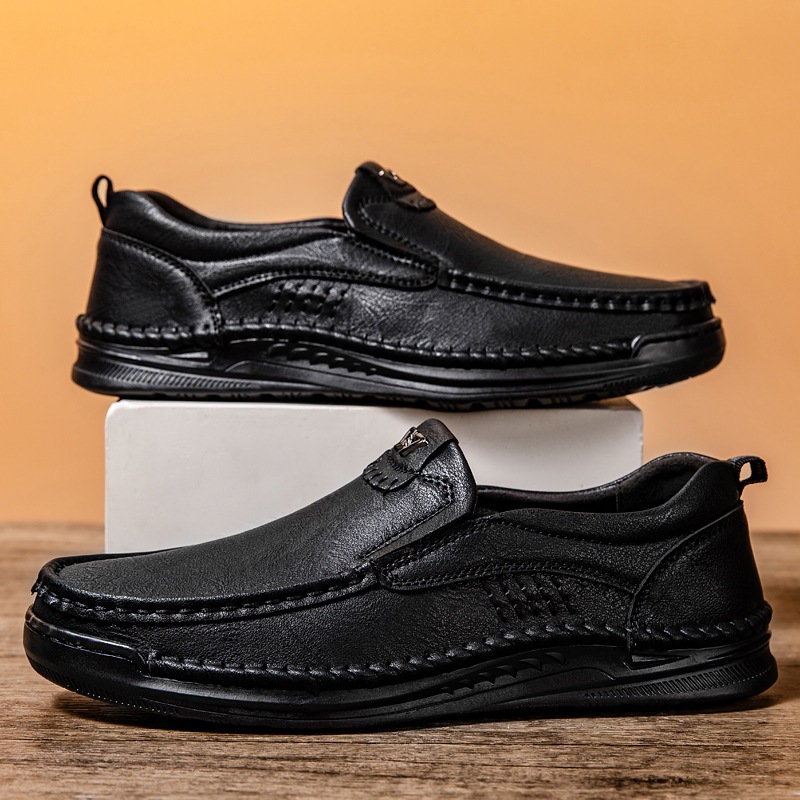 Ridgeborneo Men’s Hand-Stitched Slip-On Walking Shoes