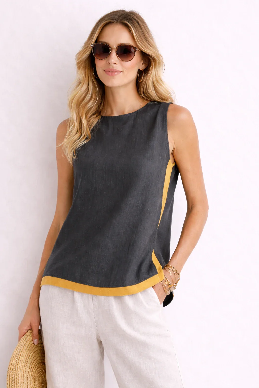 Contrast Color High Waisted Pants + Round-Neck Sleeveless Top Two Pieces Set