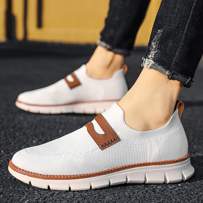 Retro lightweight and comfortable orthopedic shoes