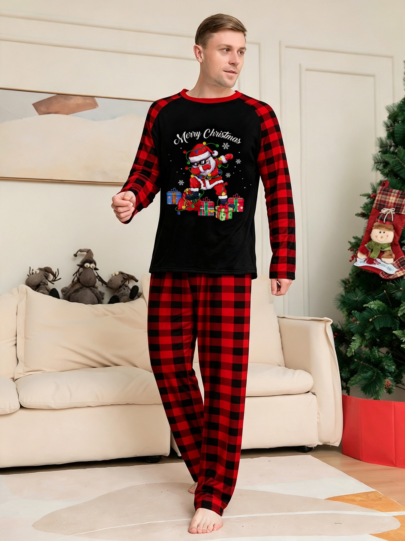 Red‑Black Plaid Santa Gift Print Family Matching Pajamas