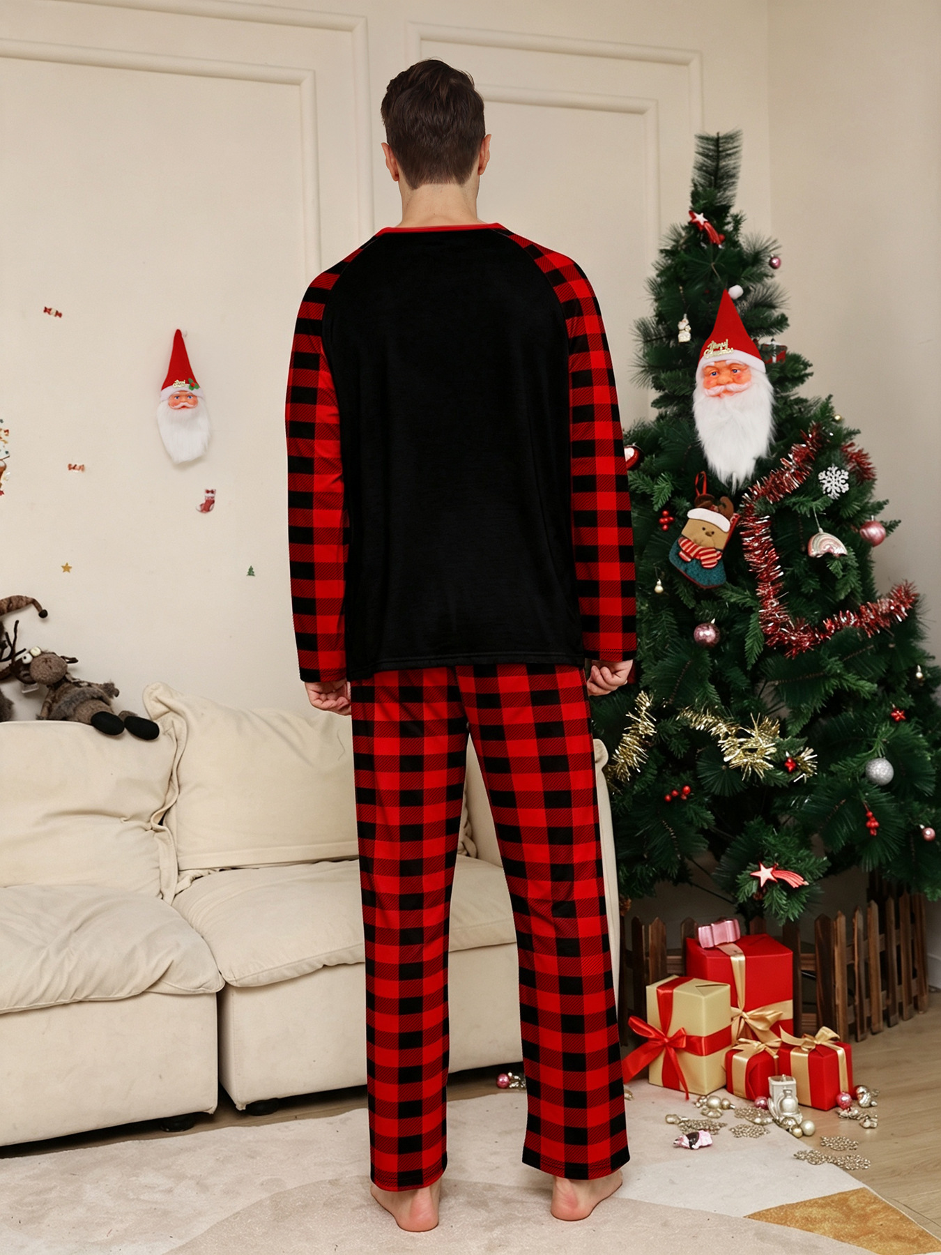 Red‑Black Plaid Santa Gift Print Family Matching Pajamas