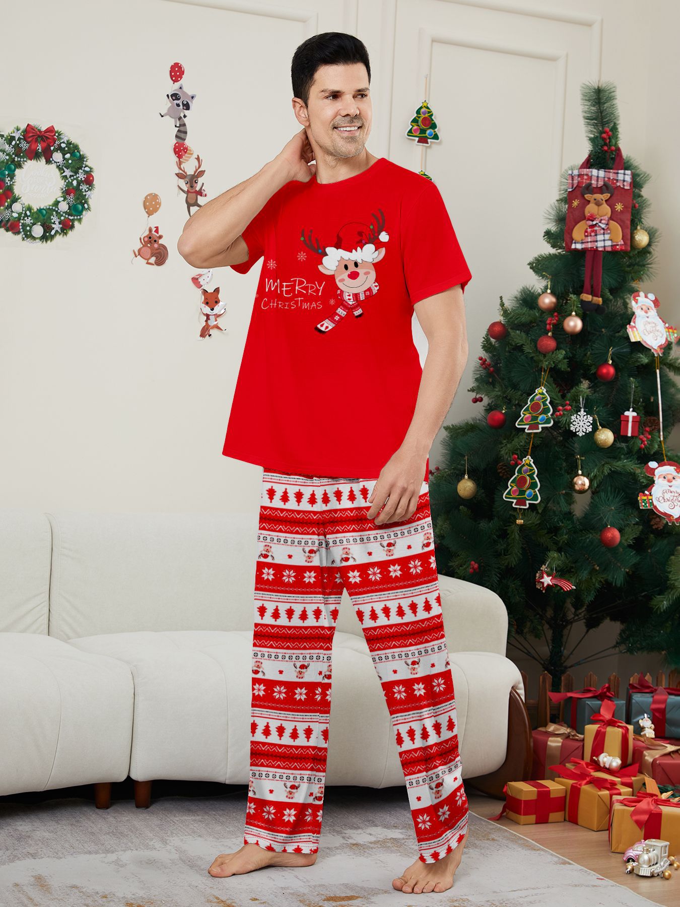 Short‑Sleeve Reindeer Red Family Christmas Pajamas