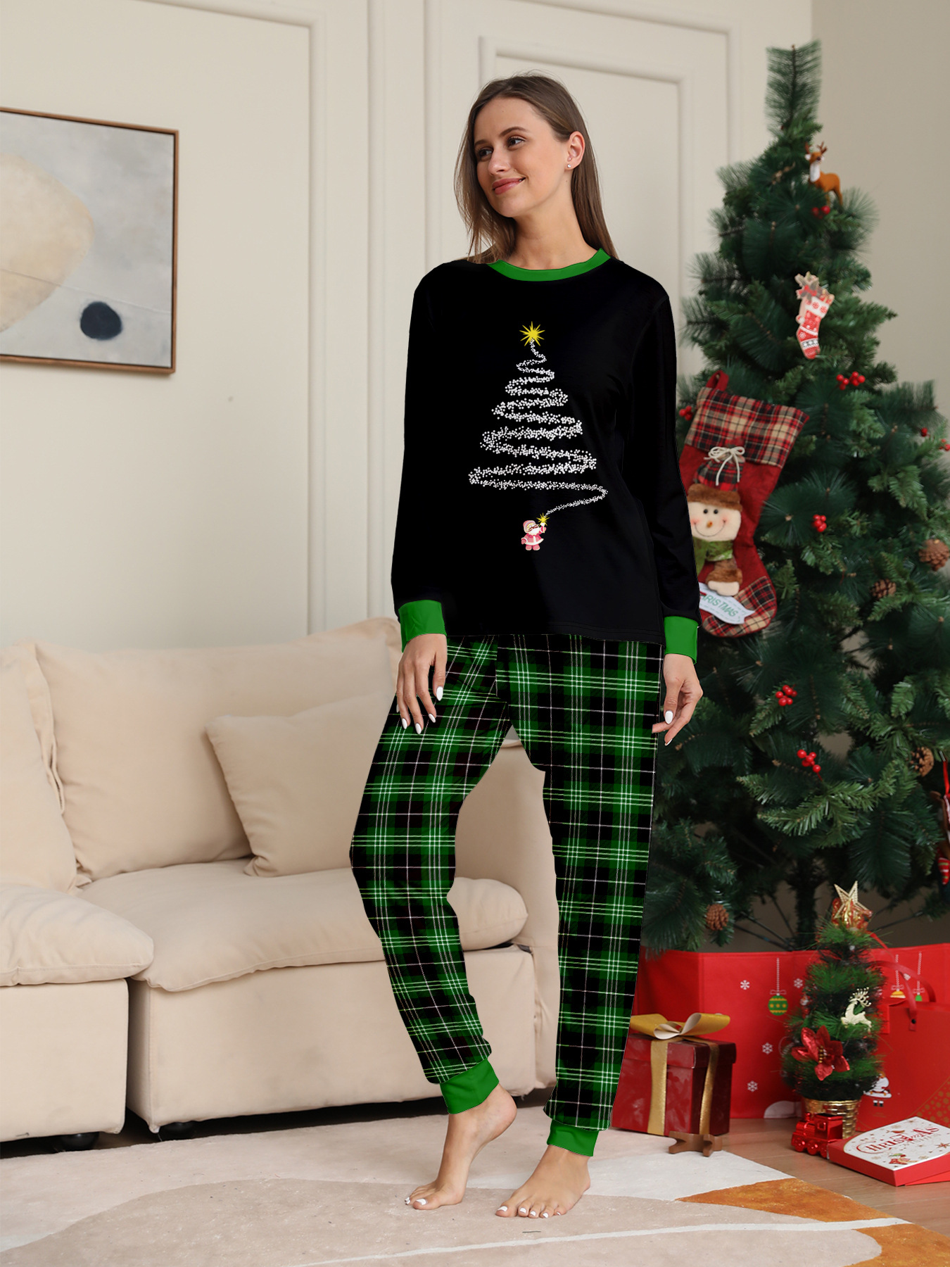 ：Black‑Green Plaid Christmas‑Tree Family Matching Pajamas