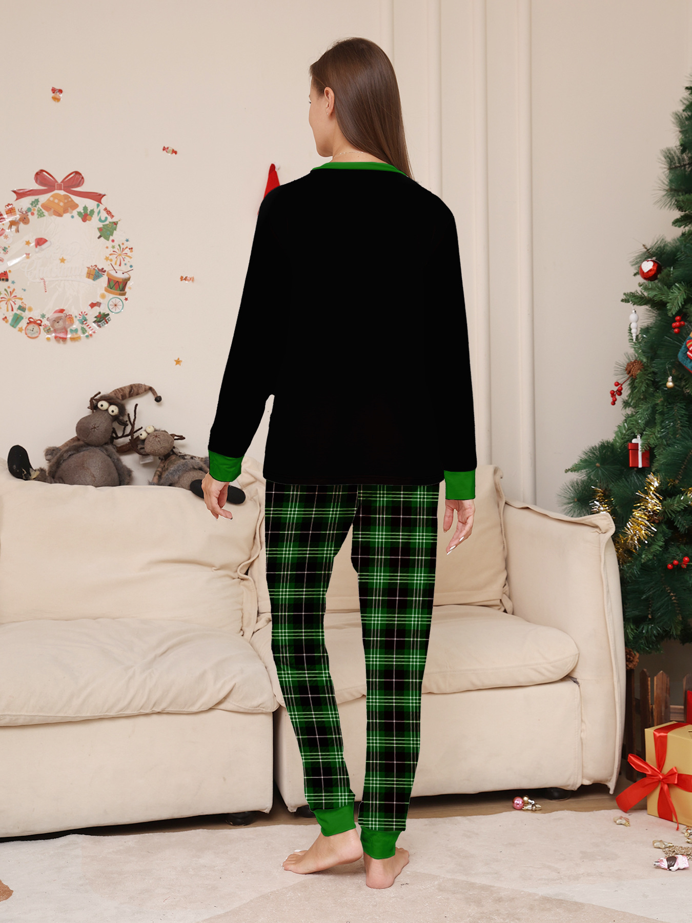 ：Black‑Green Plaid Christmas‑Tree Family Matching Pajamas