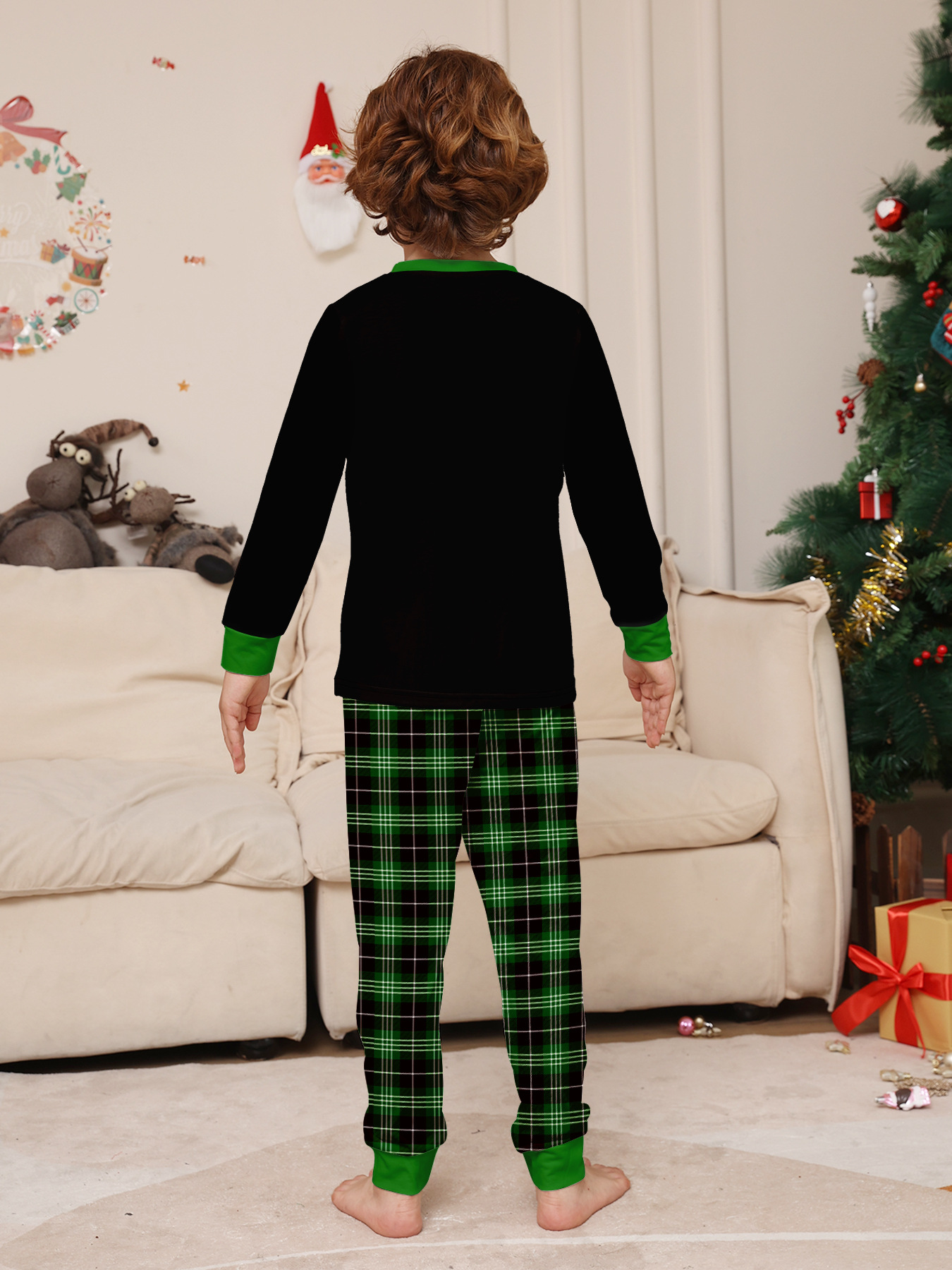 ：Black‑Green Plaid Christmas‑Tree Family Matching Pajamas