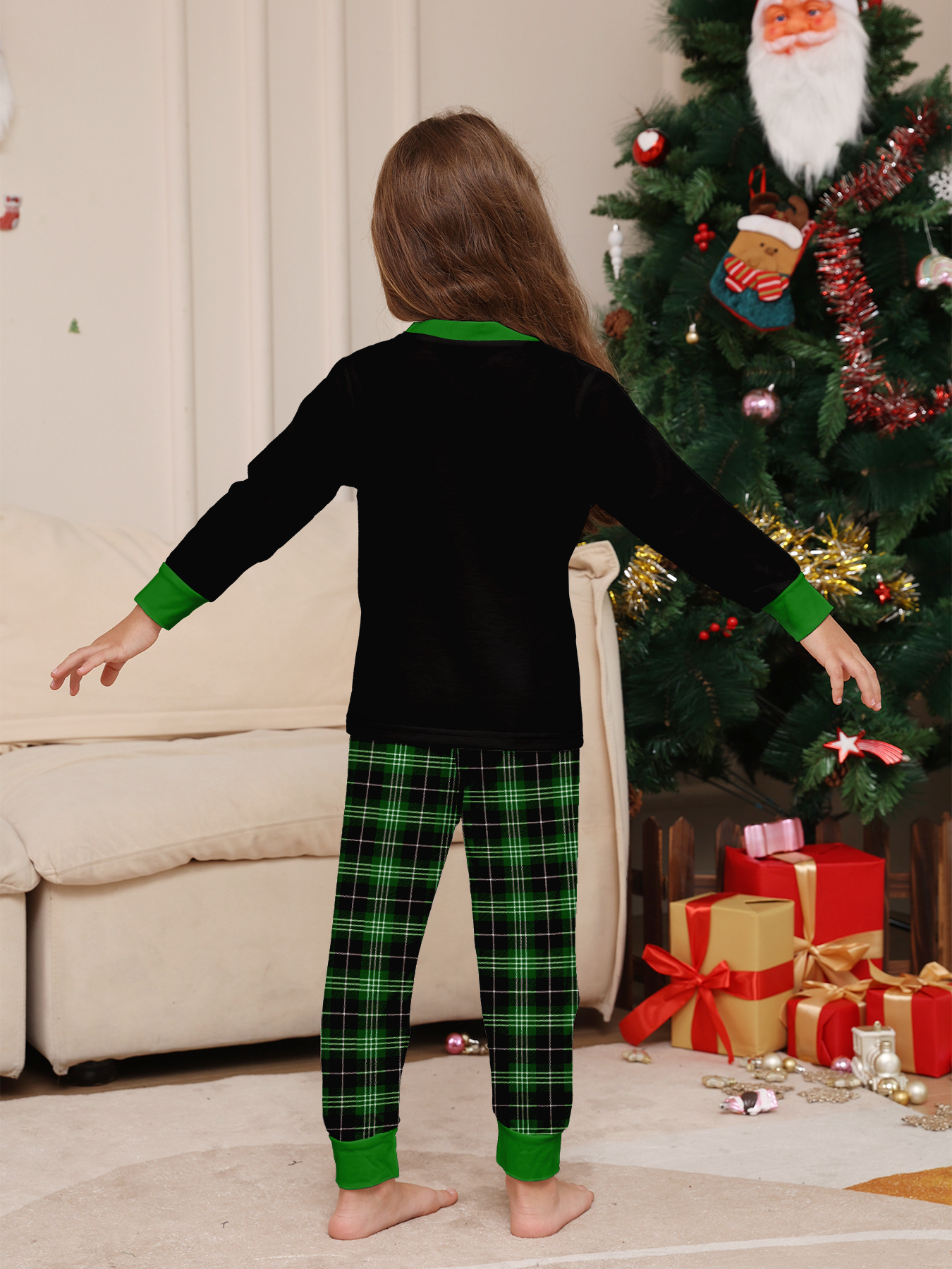 ：Black‑Green Plaid Christmas‑Tree Family Matching Pajamas