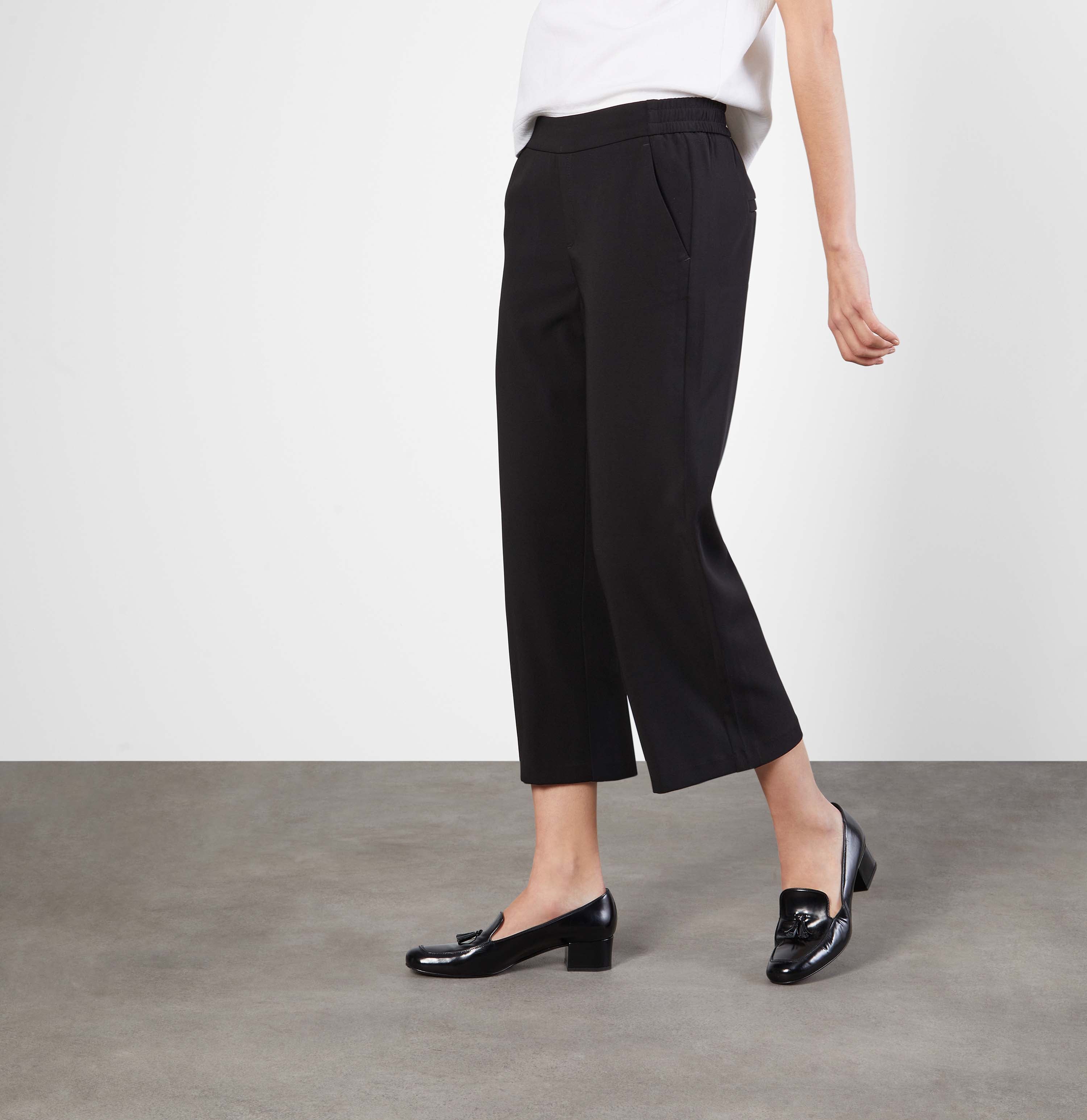 CHIARA cropped, Floating crepe