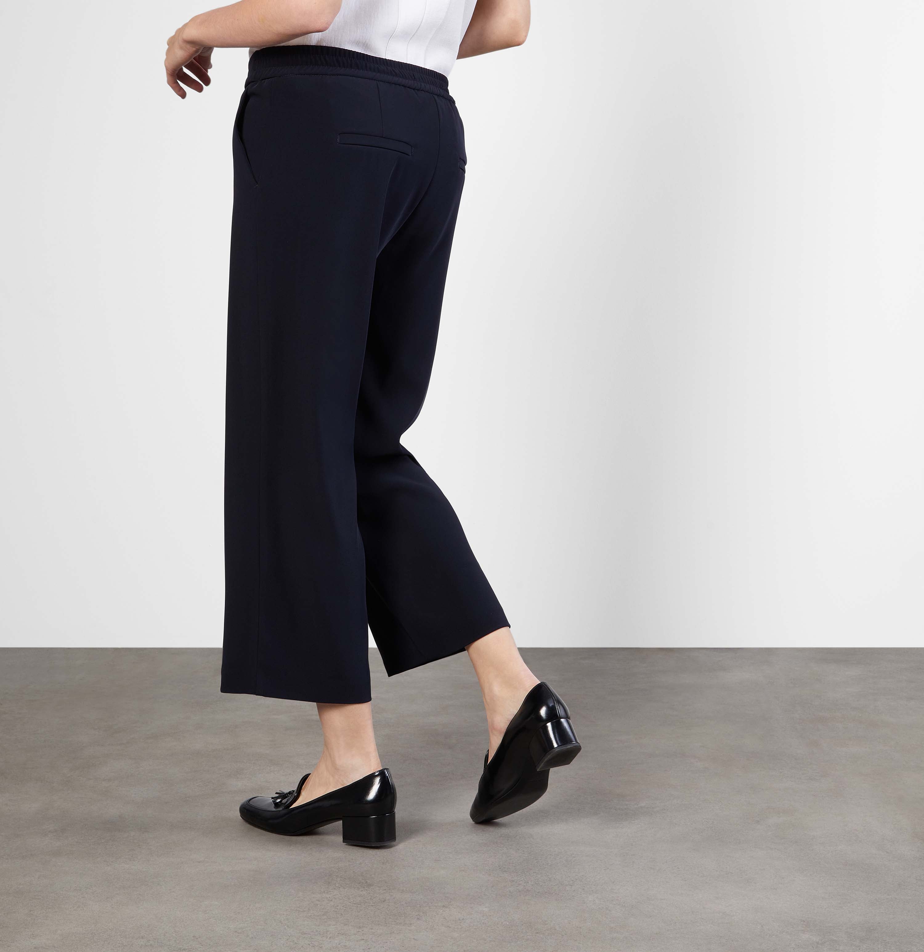 CHIARA cropped, Floating crepe