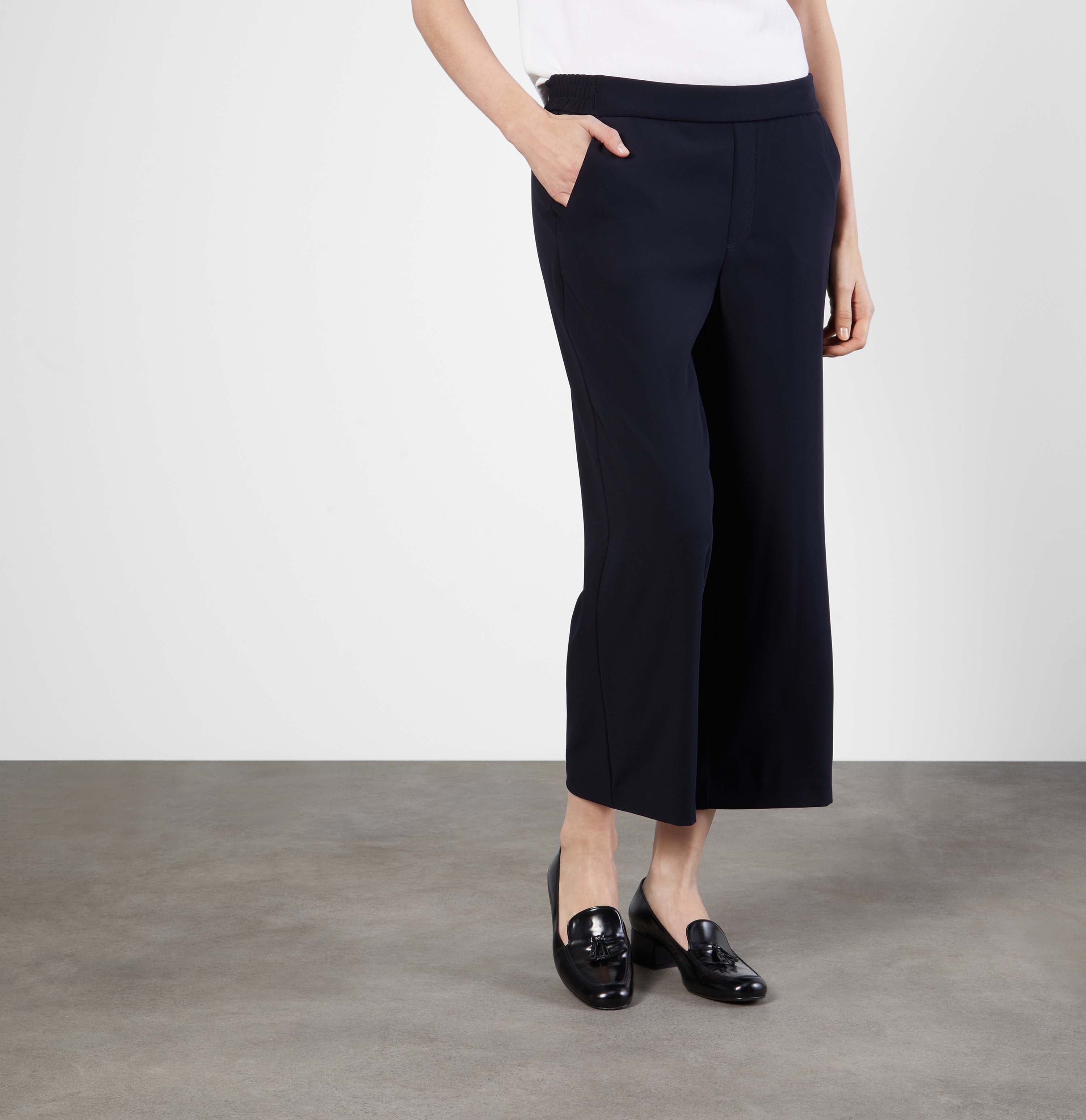 CHIARA cropped, Floating crepe