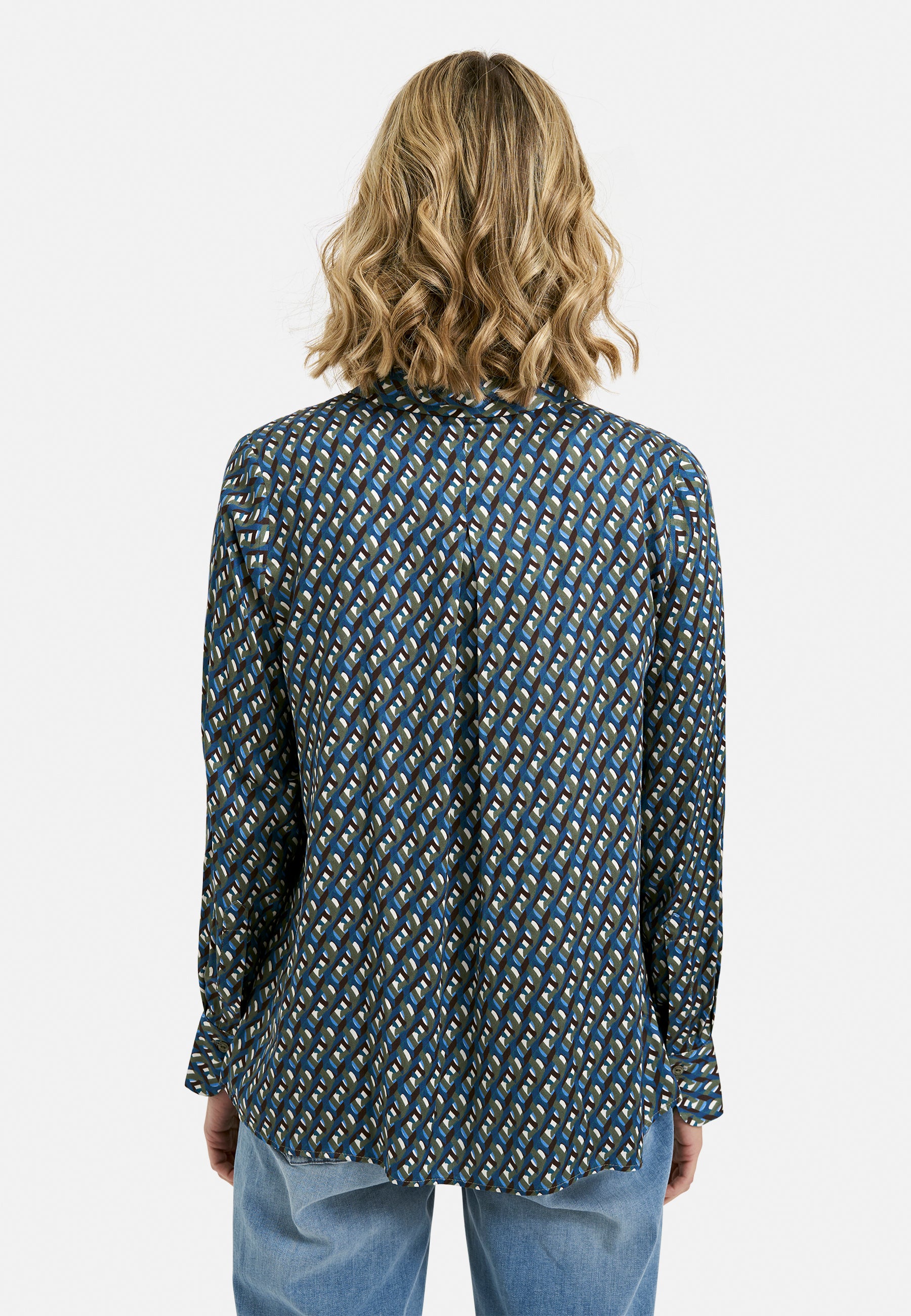 Blouse w collar and short placket w pleat + 1/1 sleeves