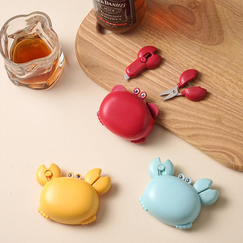 🦀 Cute Crab 3-in-1 Multi-Tool: Magnetic Bottle Opener, Mini Box Cutter & Kitchen Scissors