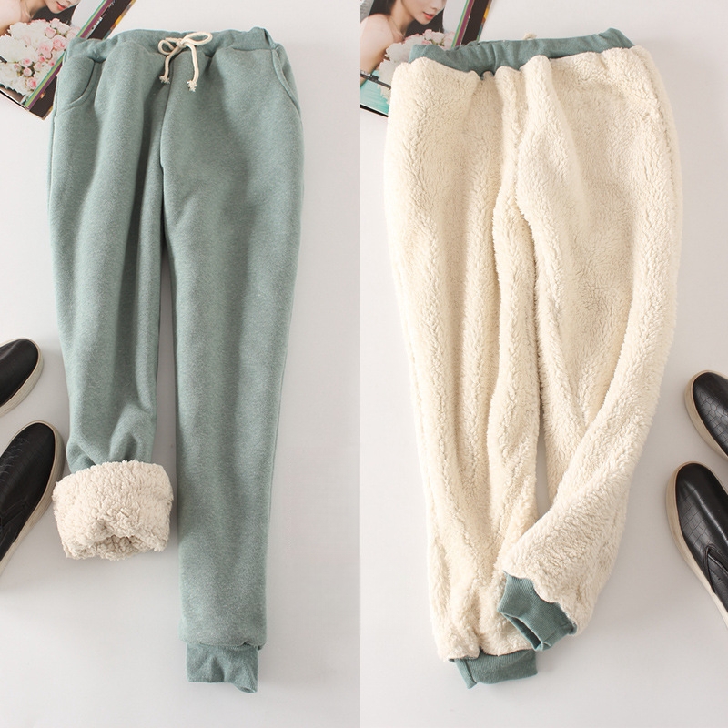 Women Can’t Get Enough of These Cozy Cashmere Sweatpants