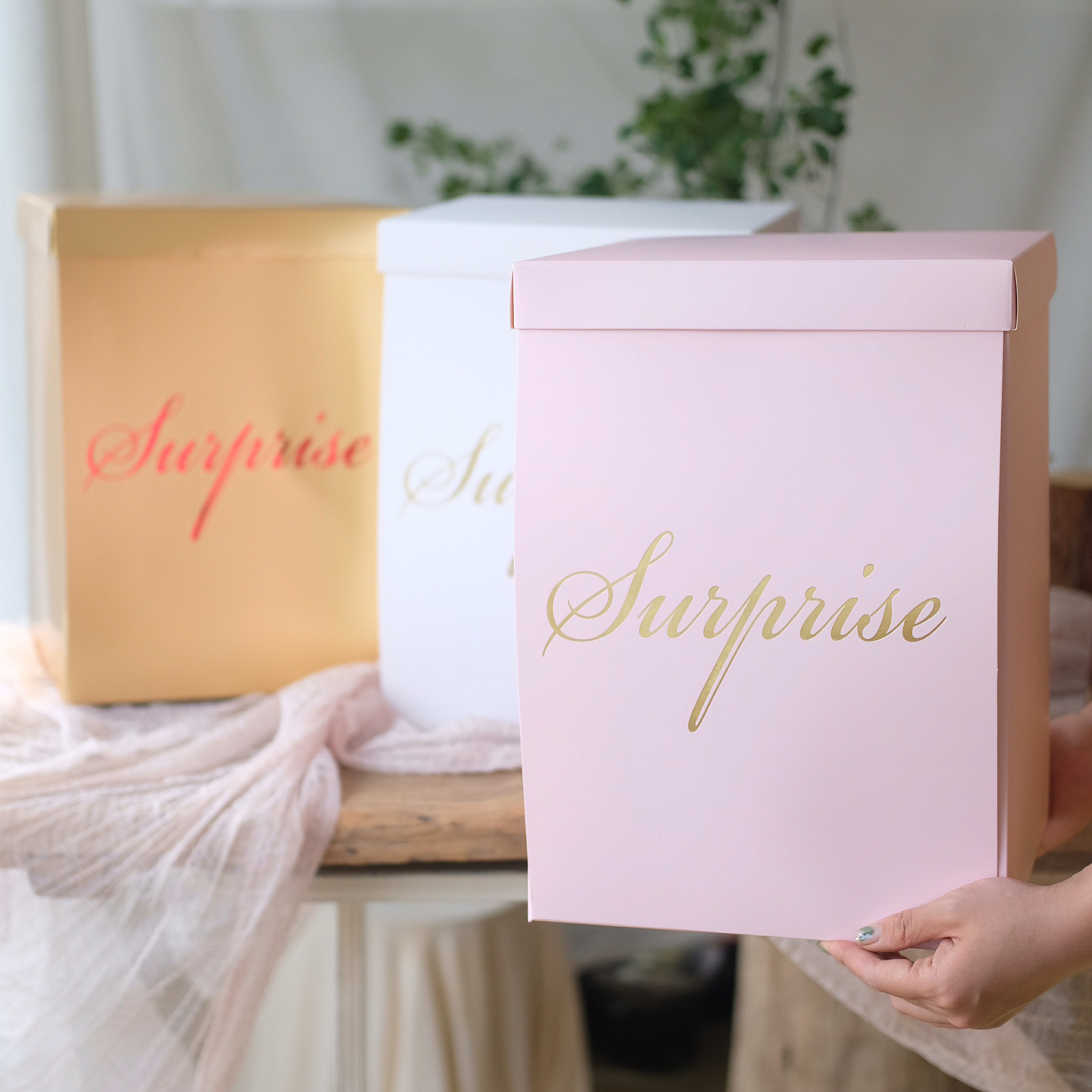 AW-CF-RH64 | Caja sorpresa de 25 cm