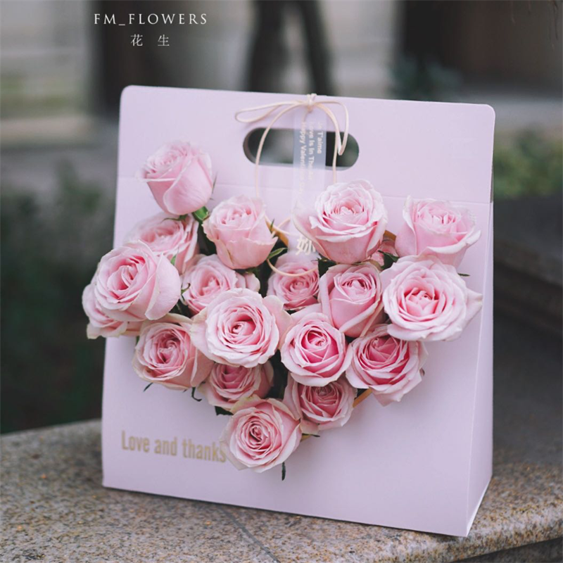 AW-CF-VD25 | Caja floral de corazón con frente abierto