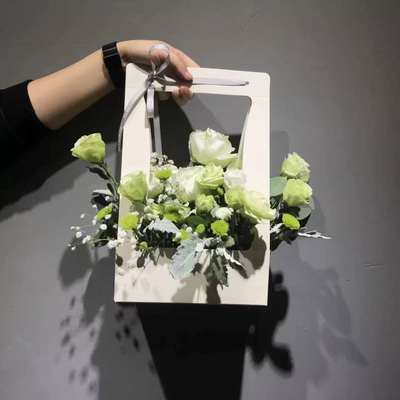 AW-CF-QCXK | Cesta floral con asa