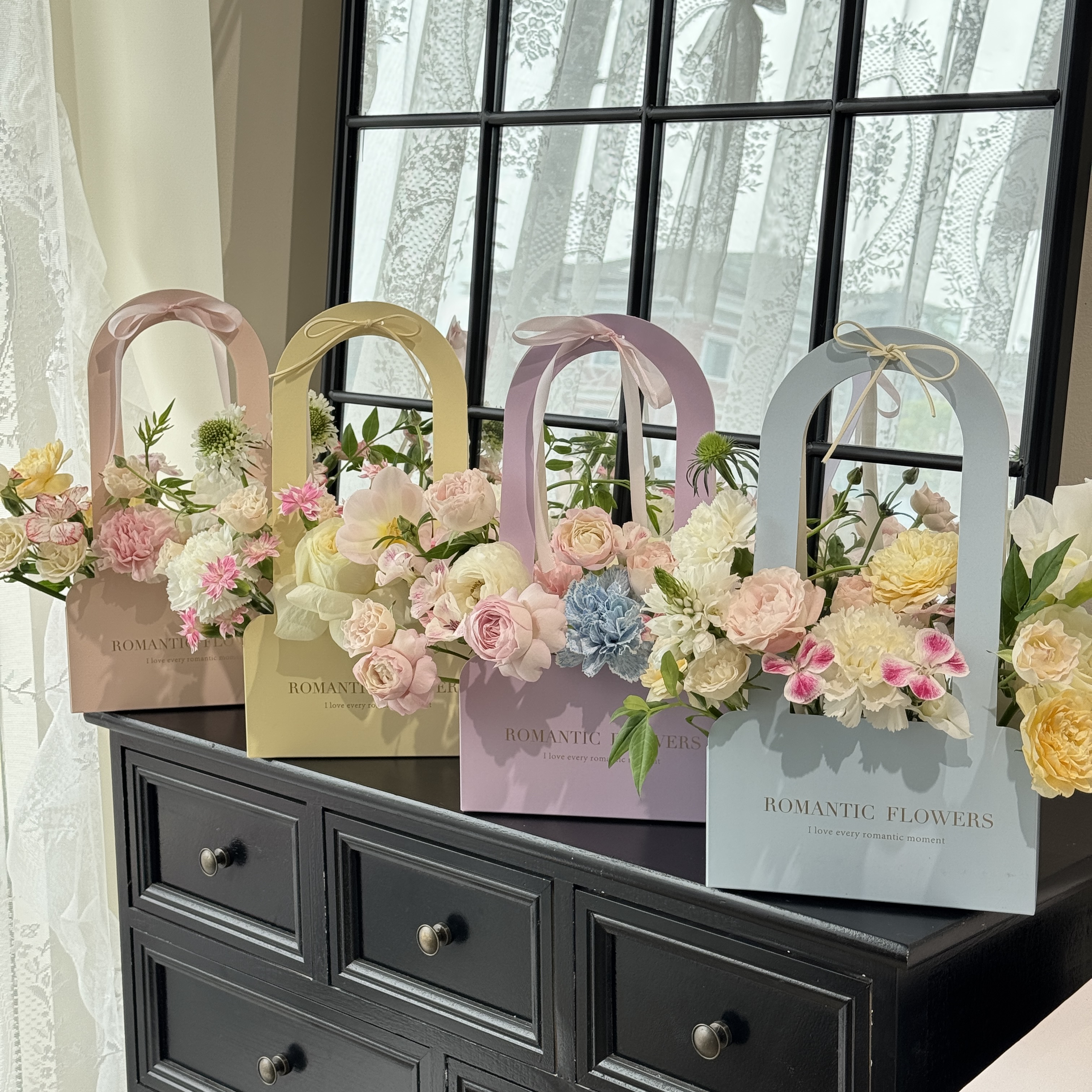 AW-BF-KJ2K | Bolsa floral con texto en inglés