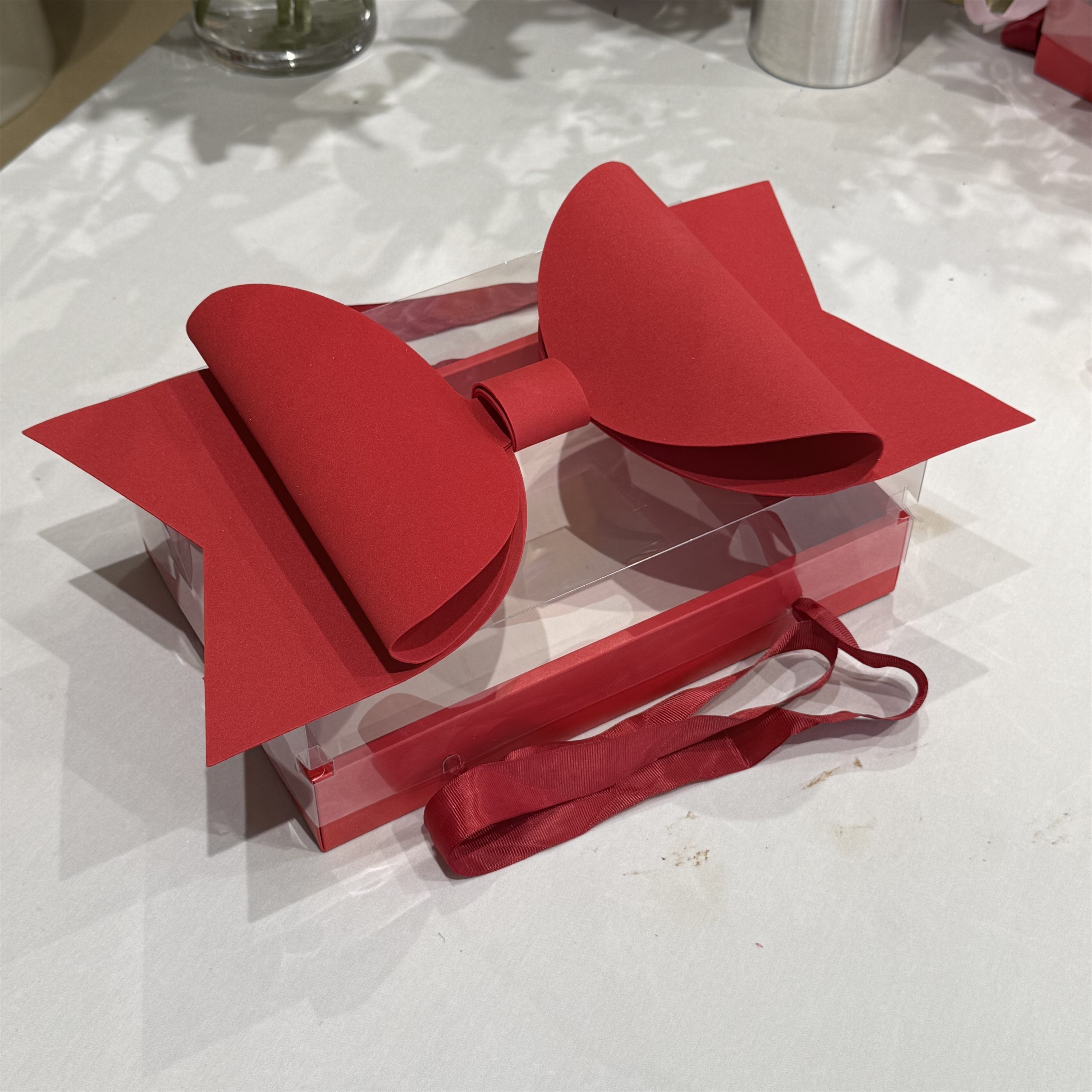 AW-CF-MM4J | Caja de regalo con lazo 30 × 20 × 10 cm
