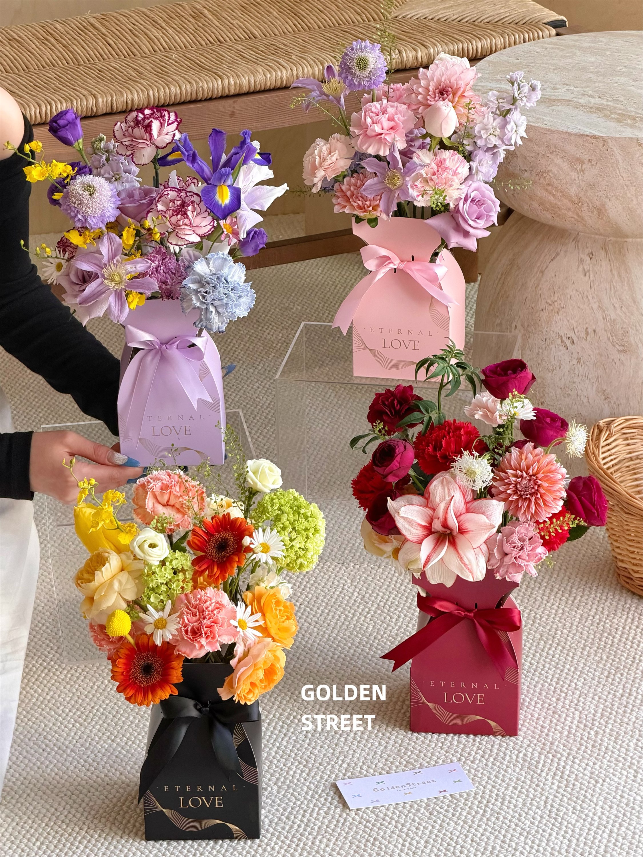 AW-CF-LM3L | Caja floral para ramo de mano