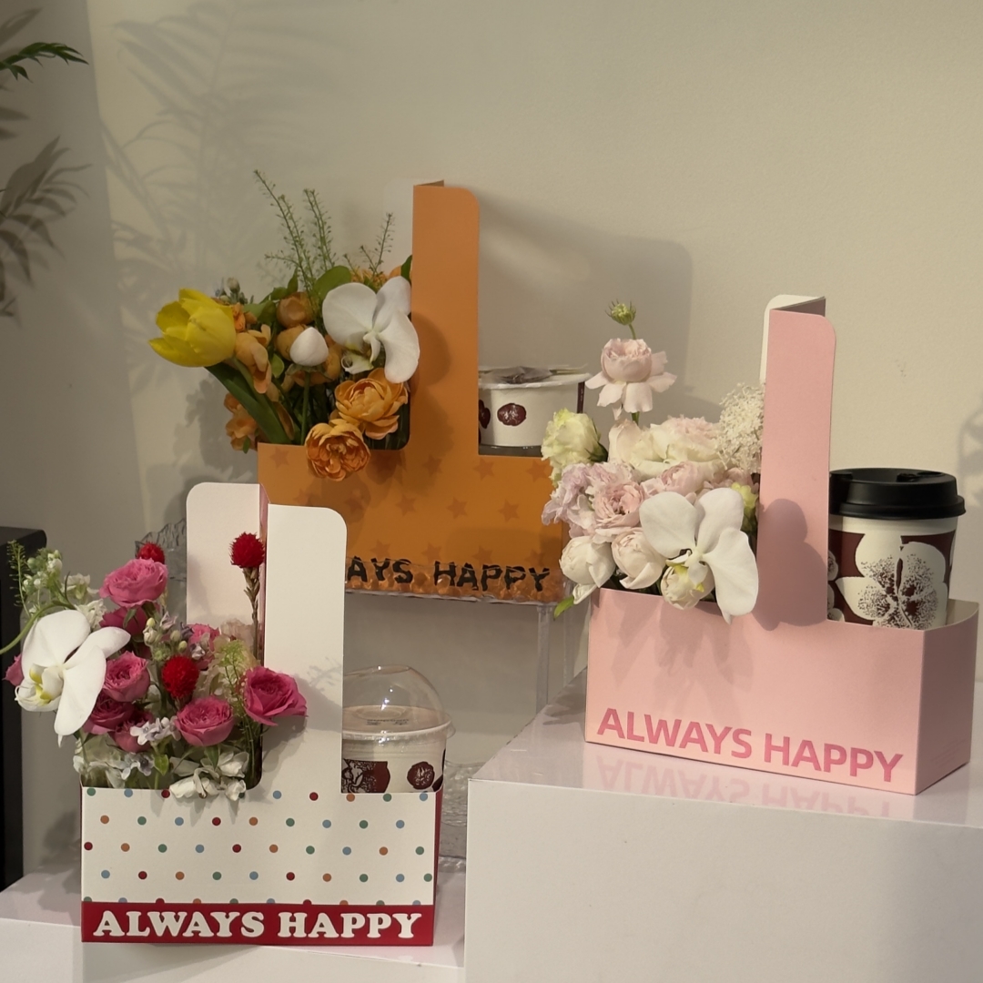 Caja floral de cartón con asa para arreglos