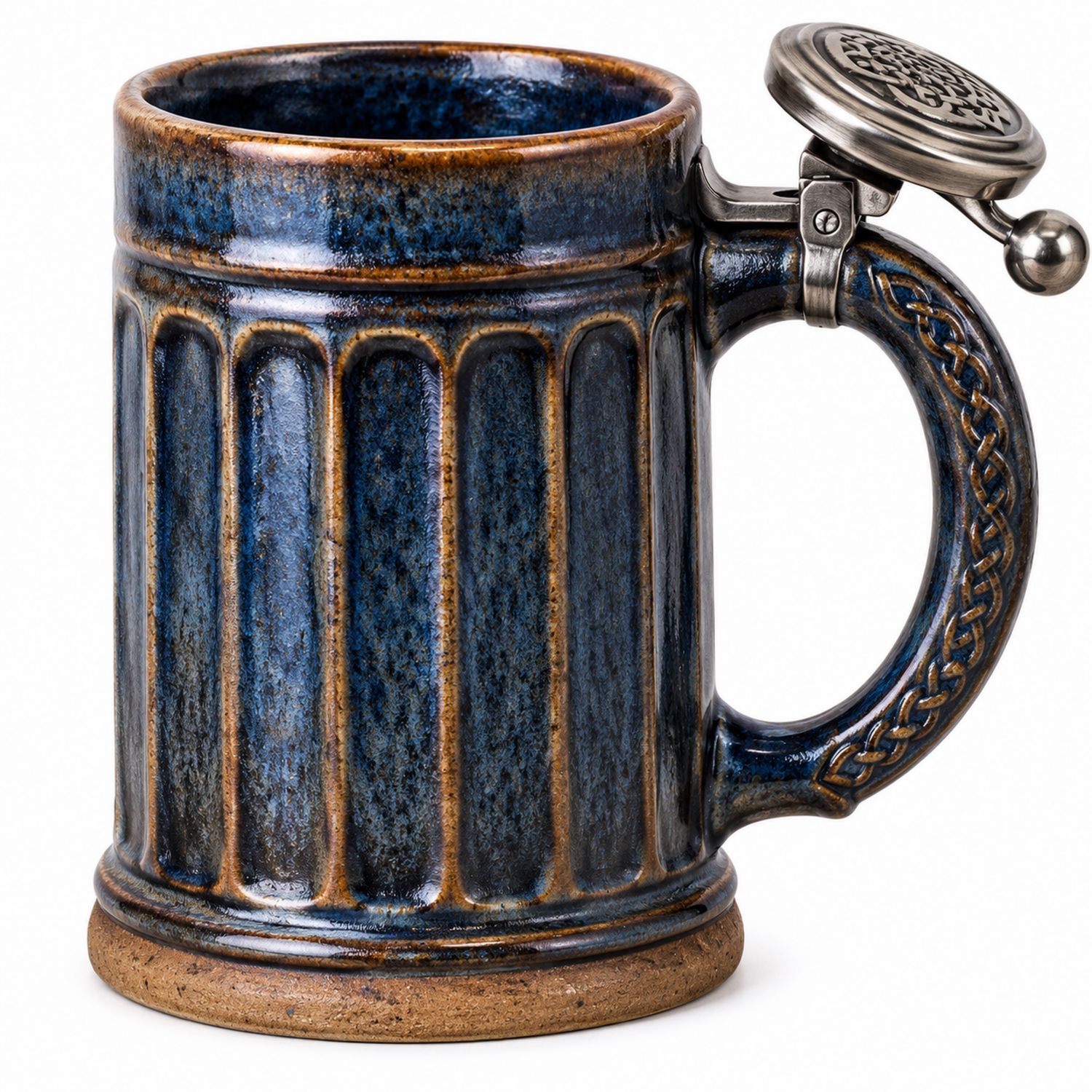 Chope à bière bleue rustique avec couvercle métallique