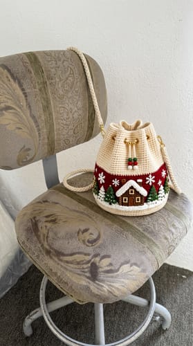 Holiday purse review