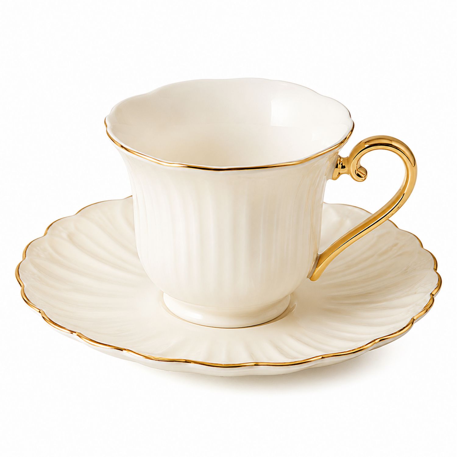 Taza de Té Beige con Detalles Dorados