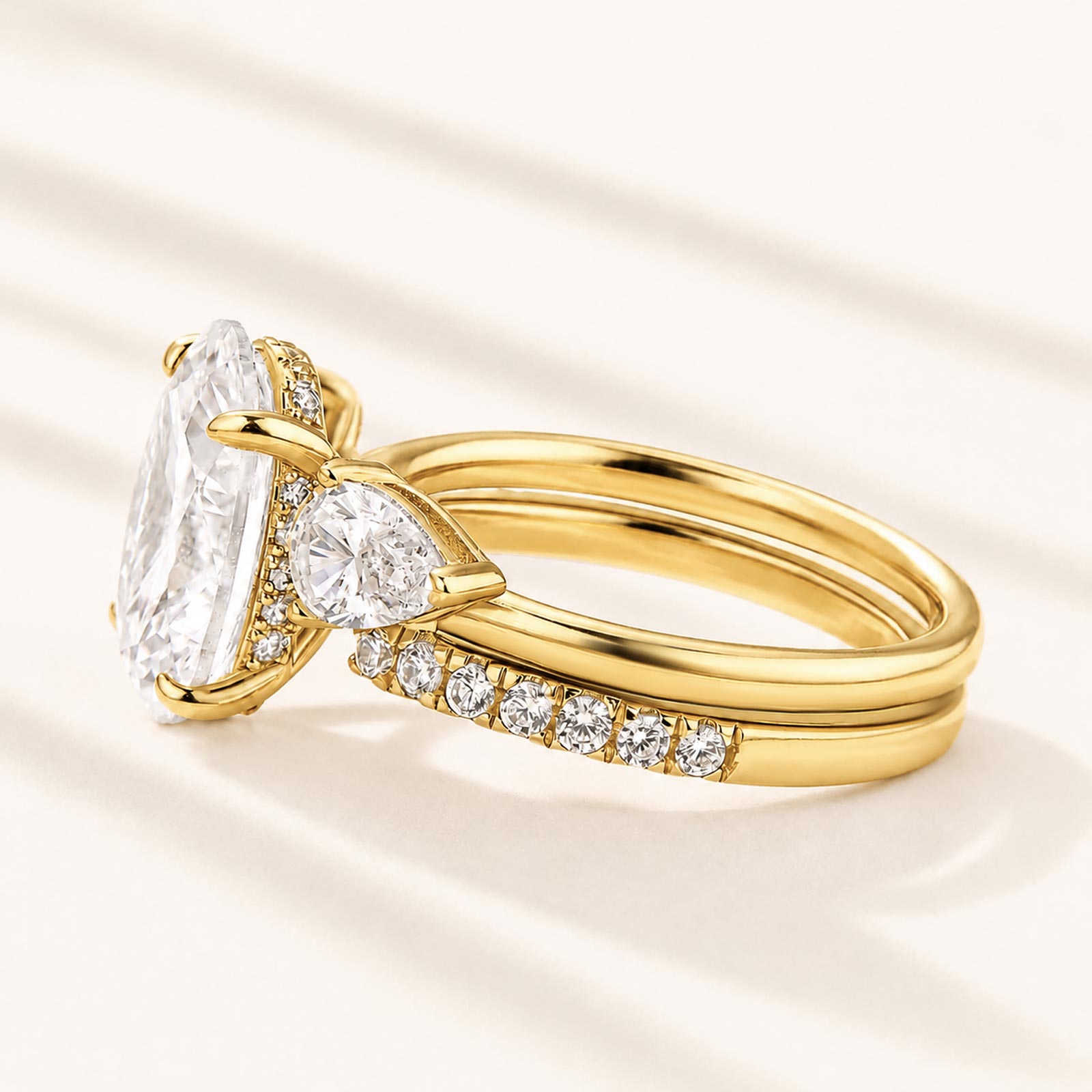  Unique 4.0Ct Oval Cut Ring & Pear Cut Band Insert Ring Set For Women 