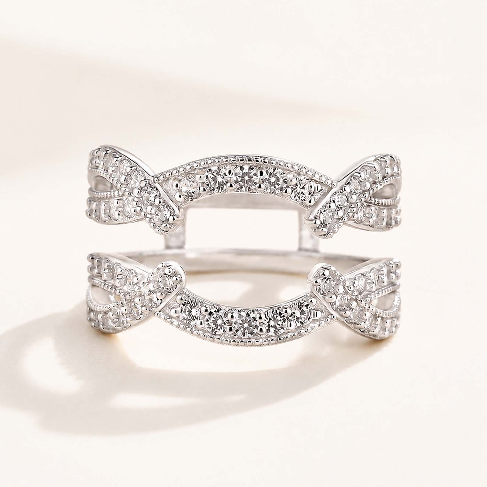 1.0Ct Vintage Round Cut Jacket Curved Bands For Women