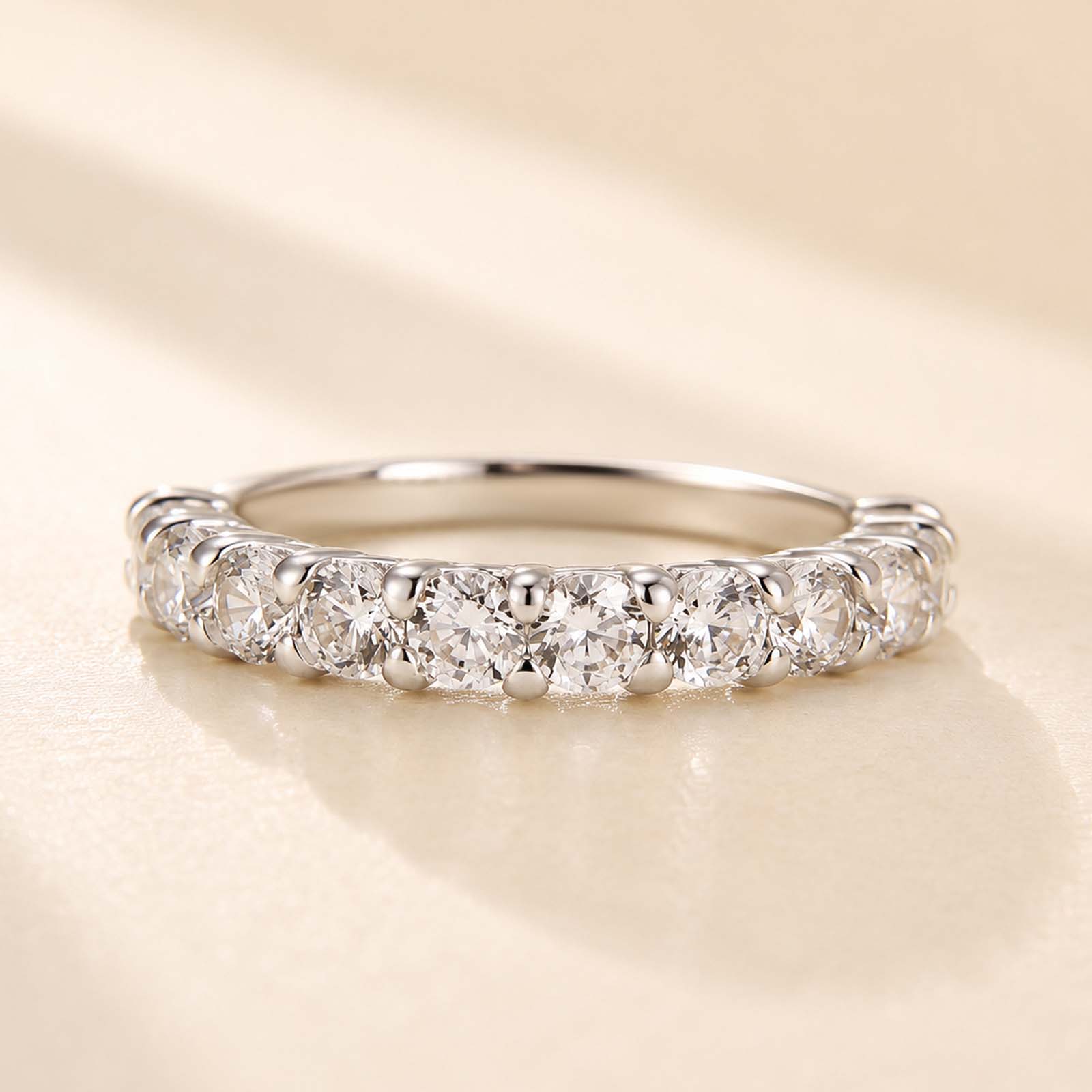 Half Eternity 1.1Ct Round Cut Simulate Diamond Classic Bands