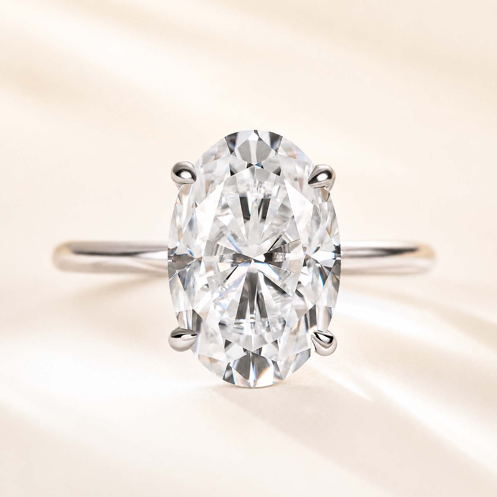  Moissanite 2.0~5.5 Carat Oval Cut Hidden Halo Engagement Ring For Everyday Wear
