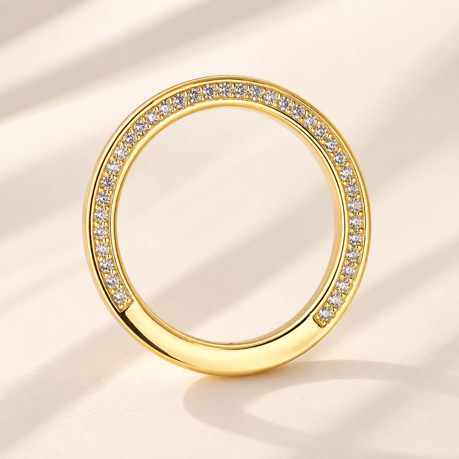 Classic 0.3Ct Round Cut Simulate Diamond Unique Pave Band For Women