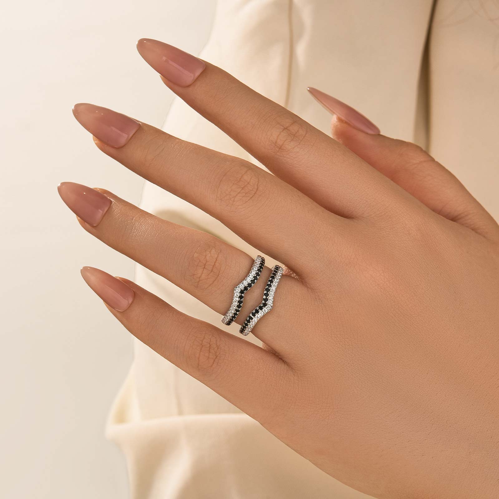 Vintage Round Cut White&Black Enhancer Wedding Band For Women In Brass - Velirellajewelry