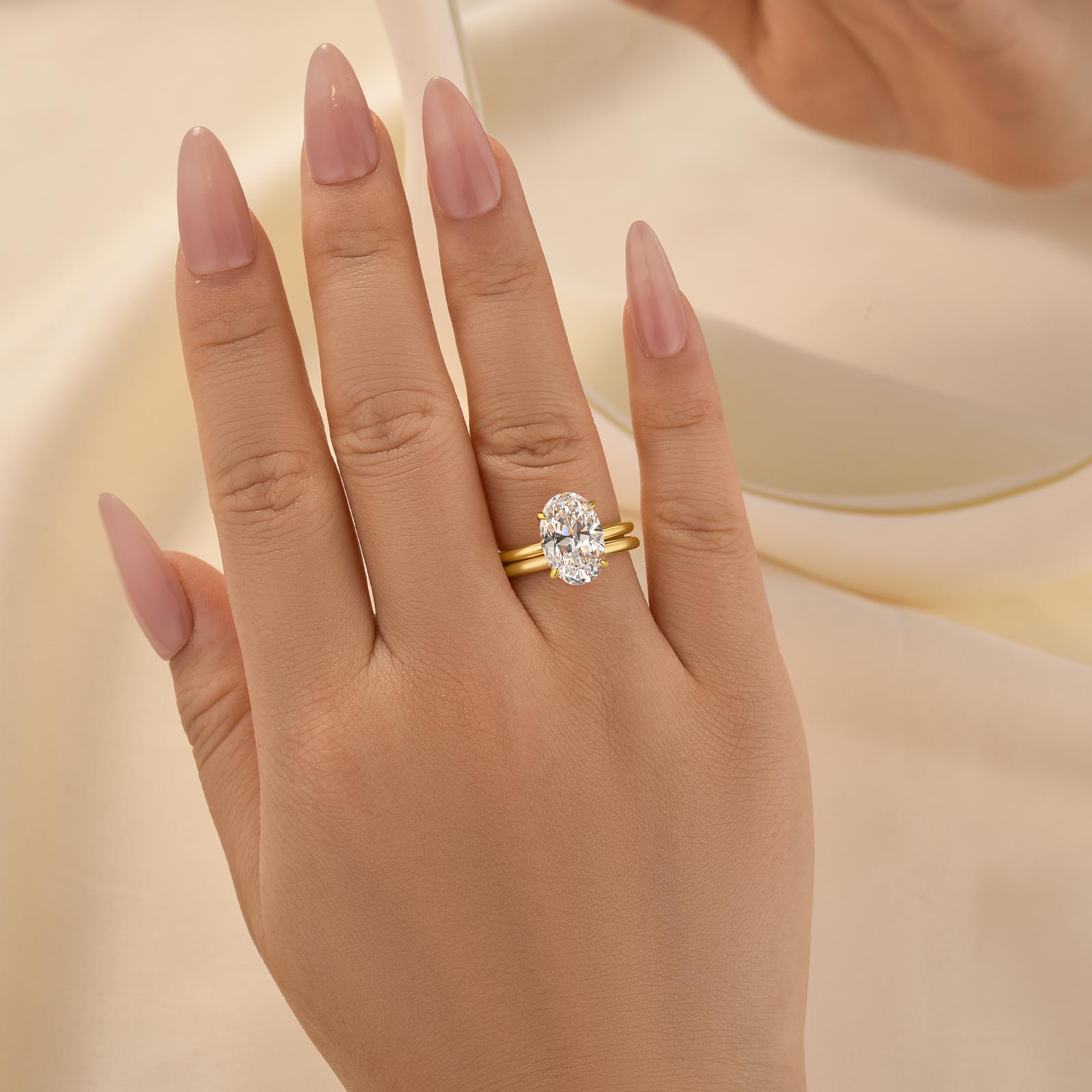 Classic 2PC 4.0Ct Solitaire Oval Cut Wedding Ring Set In Brass - Velirellajewelry
