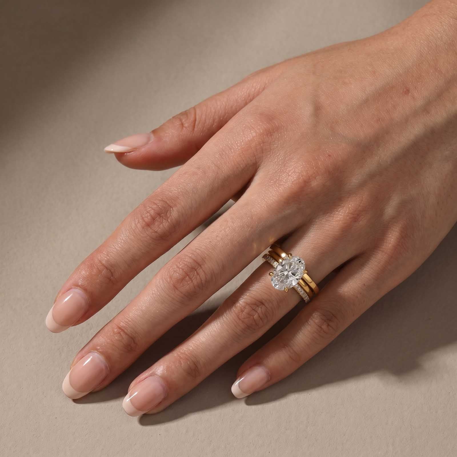 4.0Ct Classic Oval Cut Engagement Ring In  with Simple Wedding Band