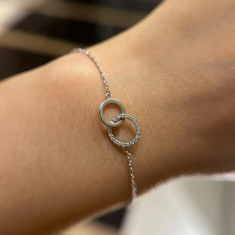 Velirella Moissanite Möbiusband Bracelet - Velirellajewelry