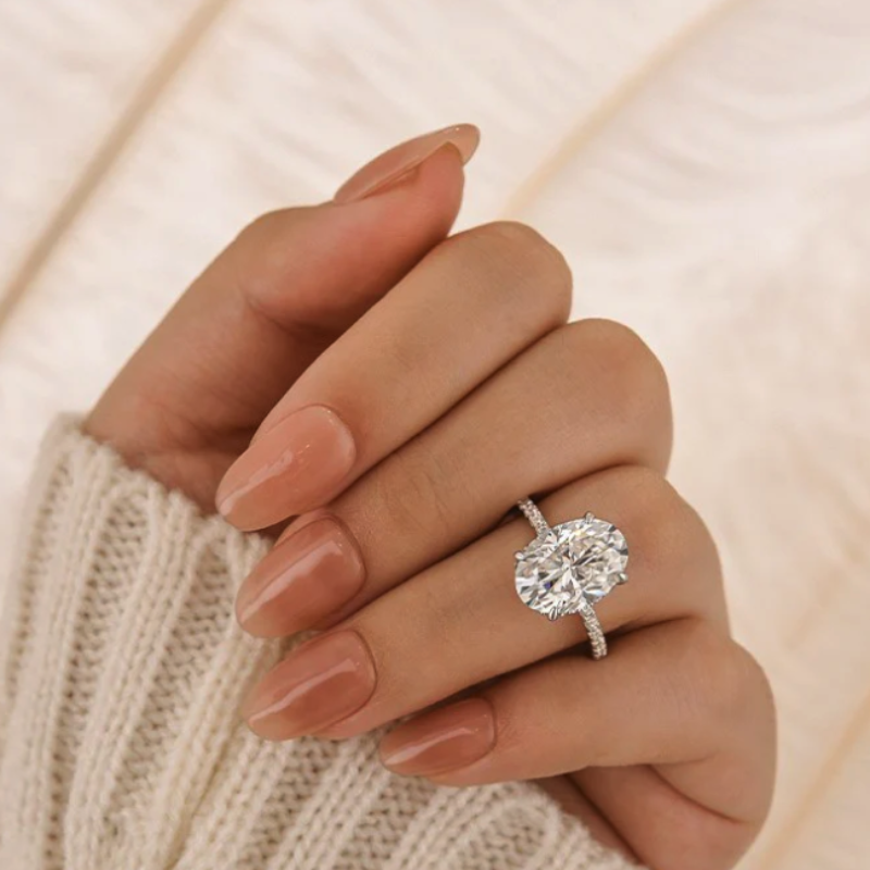 Velirella Moissanite 4.0~5.5 Carat Oval Cut Engagement Ring - Velirellajewelry