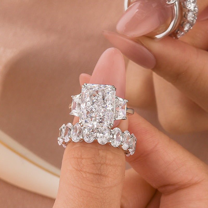 Velirella Luxurious Three Stone Radiant Cut Wedding Set In Brass - Velirellajewelry
