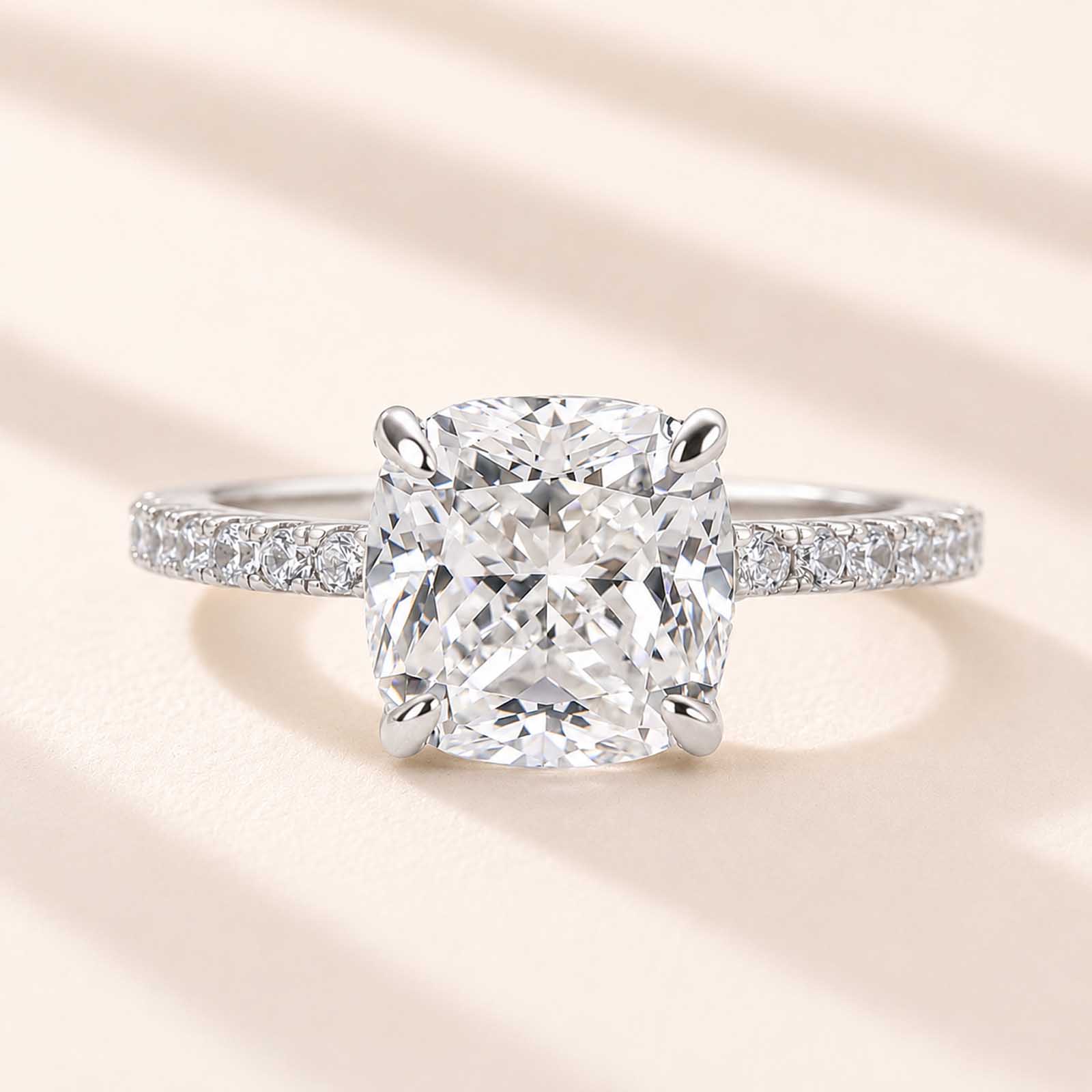 2.5 Carat Cushion Cut 18K White Gold Simulate Diamond Women's Classic Rings